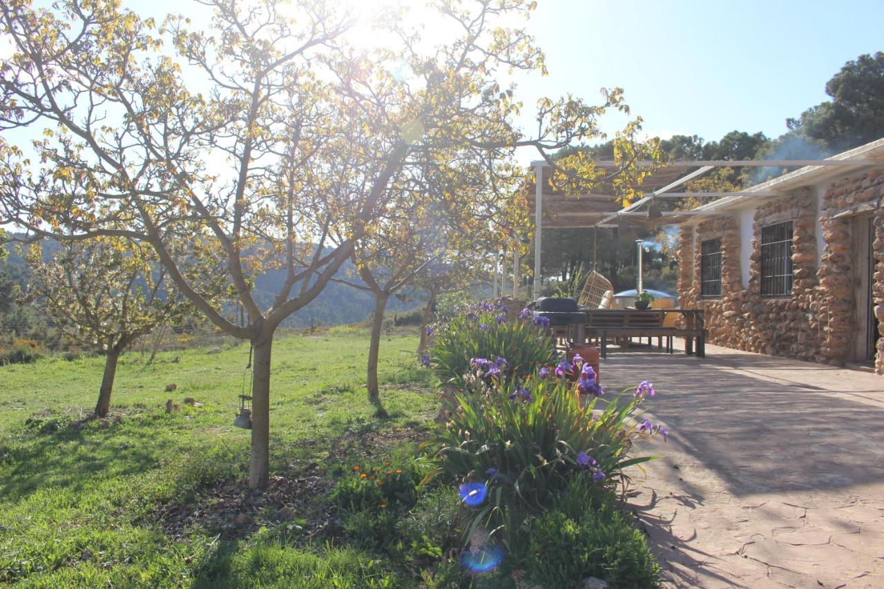 Esencia Lodge - Luxurious Off-Grid Cabin Retreat Almunecar Exterior photo