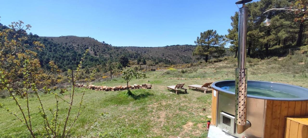 Esencia Lodge - Luxurious Off-Grid Cabin Retreat Almunecar Exterior photo